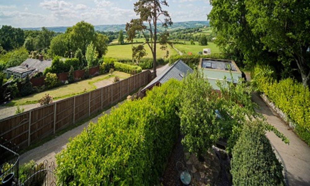 Countryside Retreat: Cosy Room with Fireplace and Balcony Views Axminster Exterior photo
